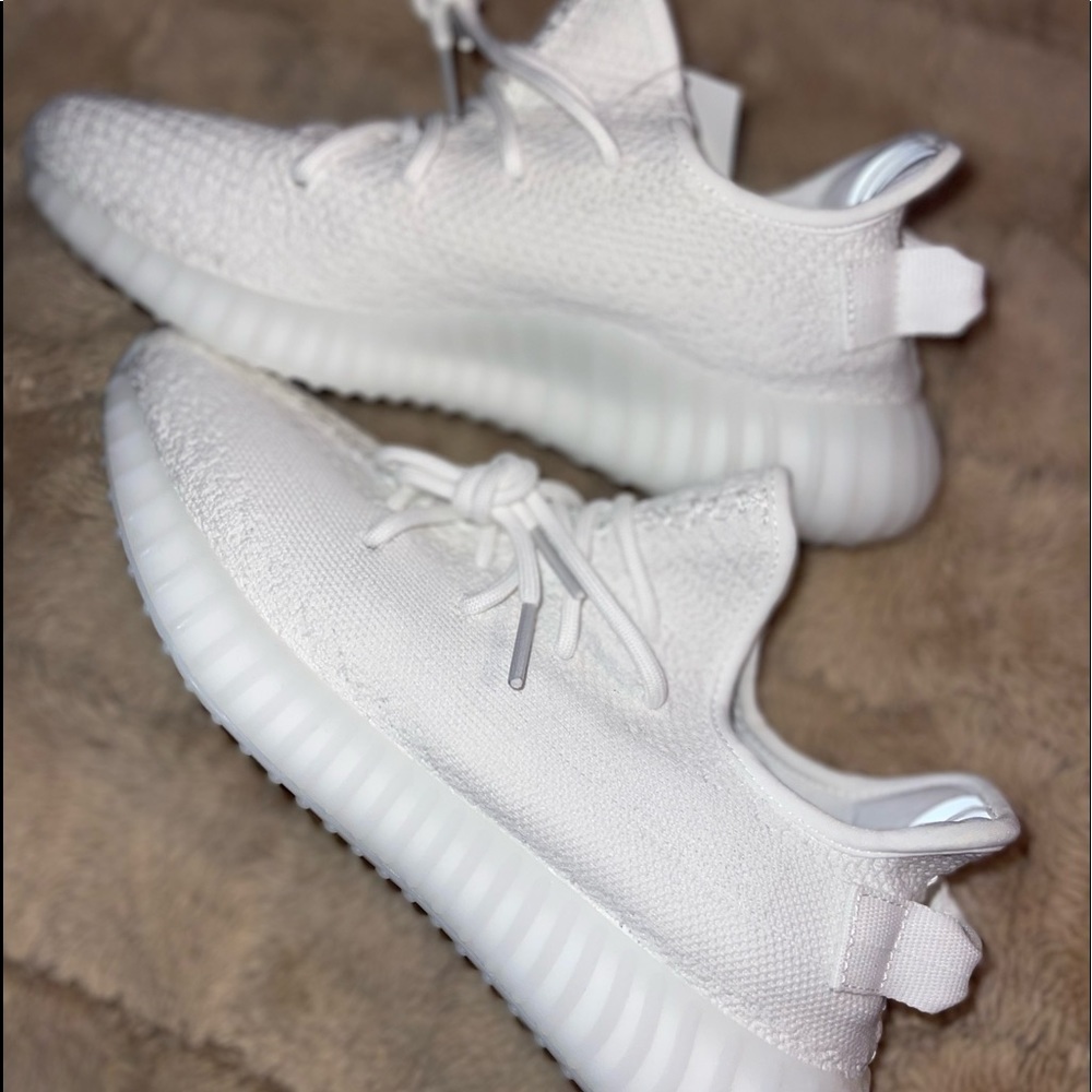 Yeezy Boost 350 - Picture 3 of 4